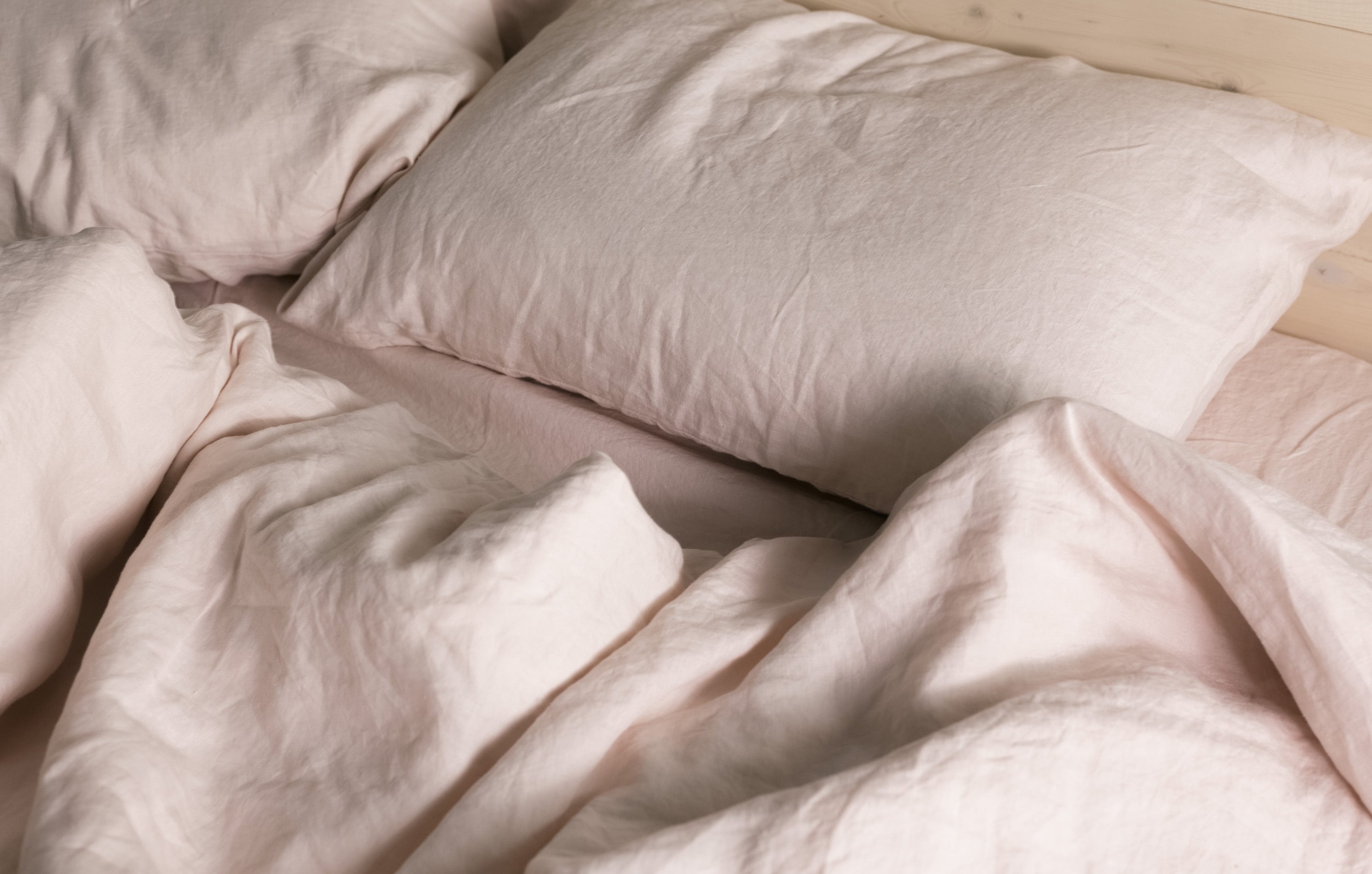 Blush linen duvet cover and pillowcases